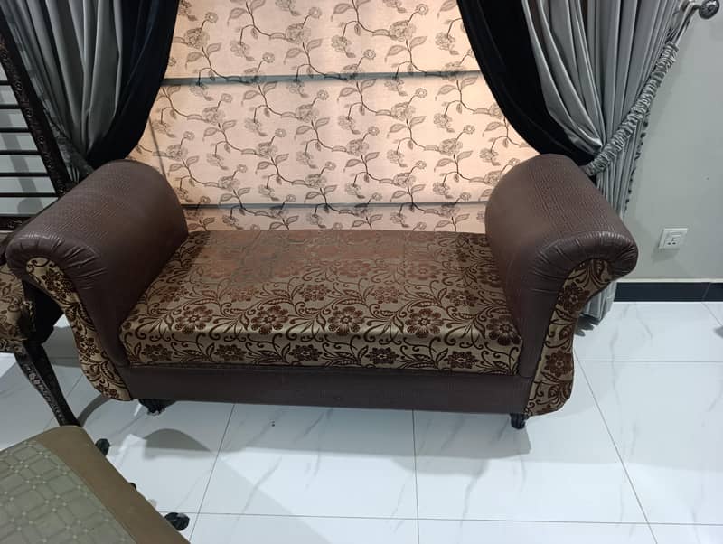 Dewan 0