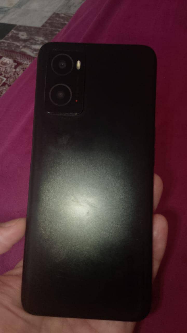 OPPO A76 4