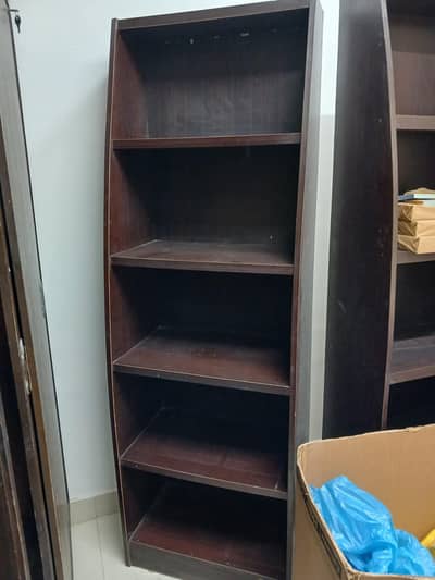 2 book shelves