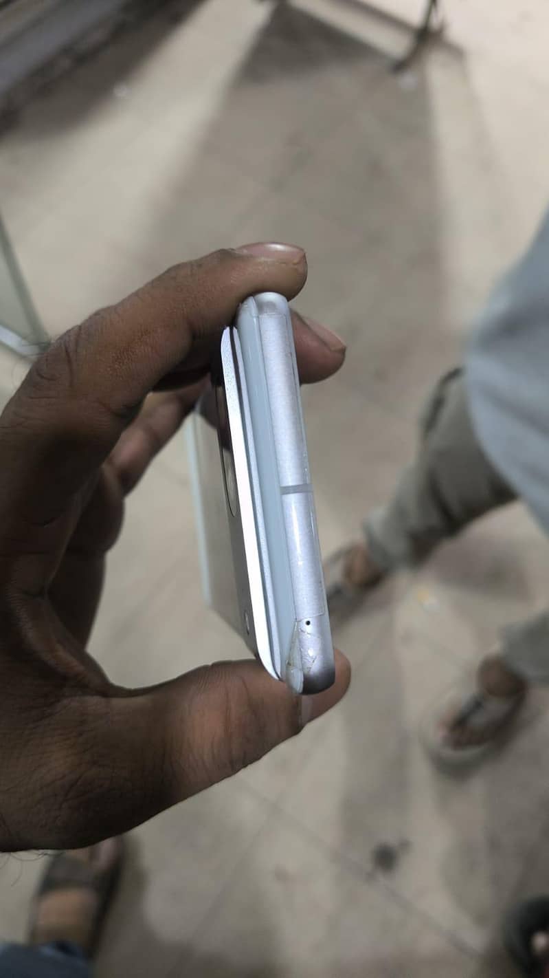 Google Pixel 7 3