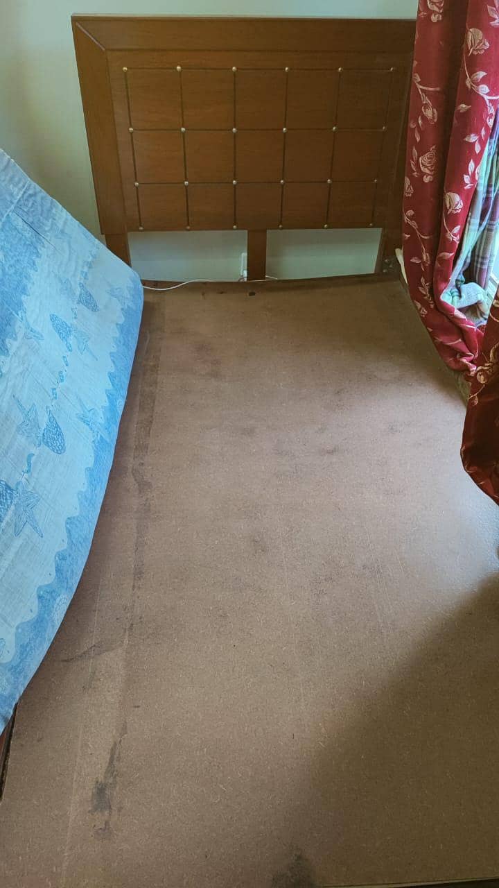 single bed and side table 2