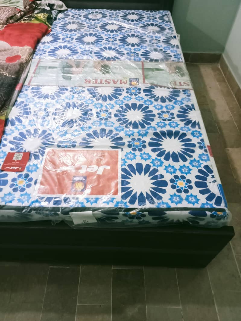 BED Single 2