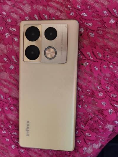 Infinix Note 40 Pro