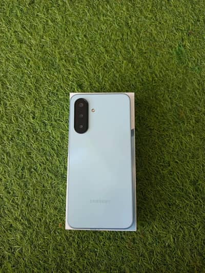 Samsung Galaxy A17 (8GB RAM / 256GB ROM) – PTA Approved