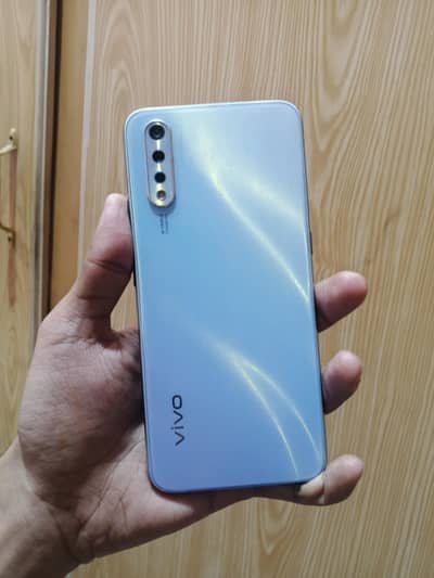 Vivo S1