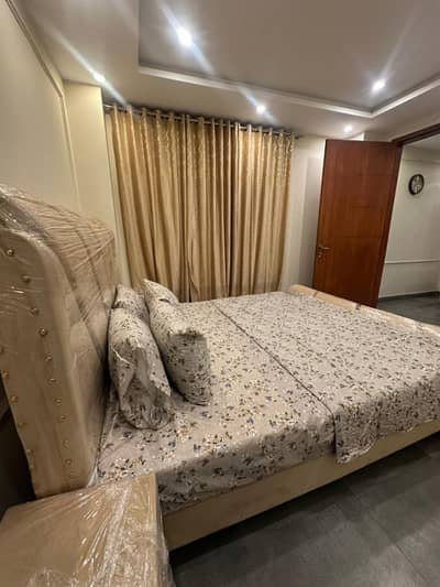 Brand New 1 Bed Full Furnish Flat For Rent In Rafi Block Sector E Bahria Town Lahore