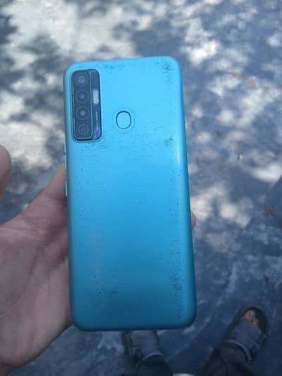 Tecno caman 17
