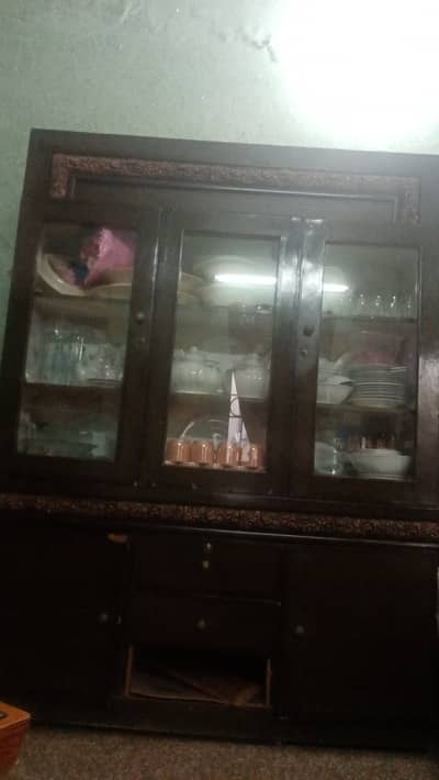 Showcase used normal condition