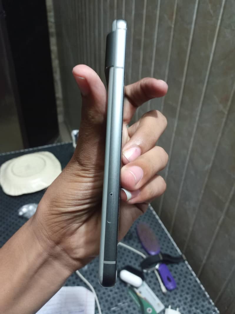 Google Pixel 8 3