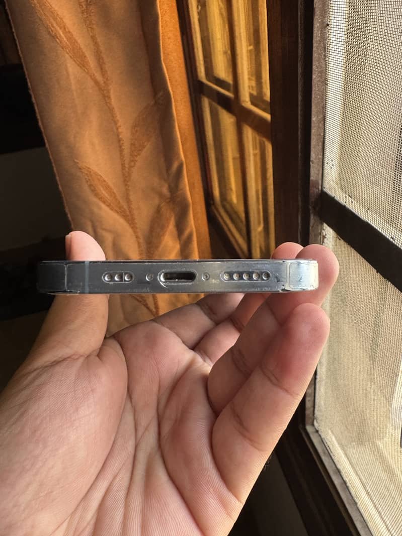 Apple iPhone 13 Pro 6
