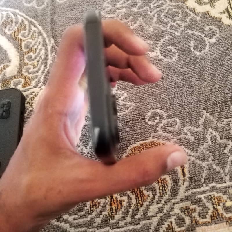 Apple iPhone 15 3