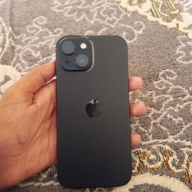 Apple iPhone 15 6