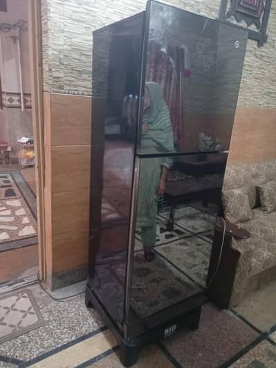 fridge for sale in urgent