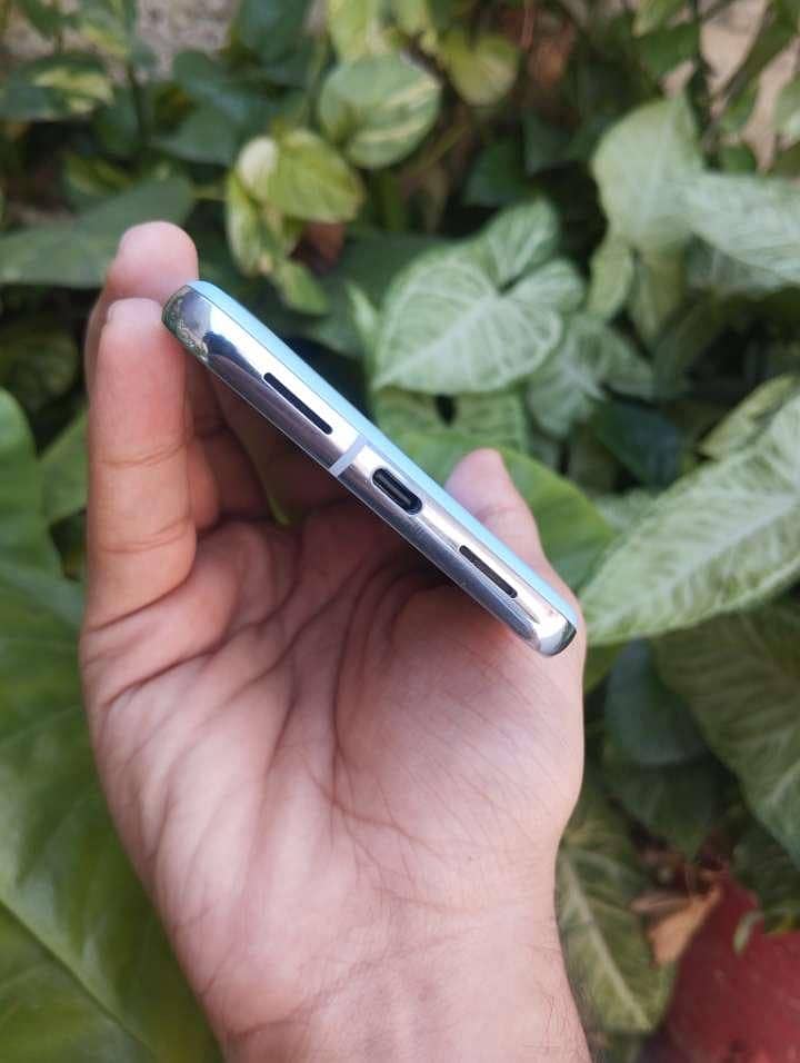 Google Pixel 8 Pro 5