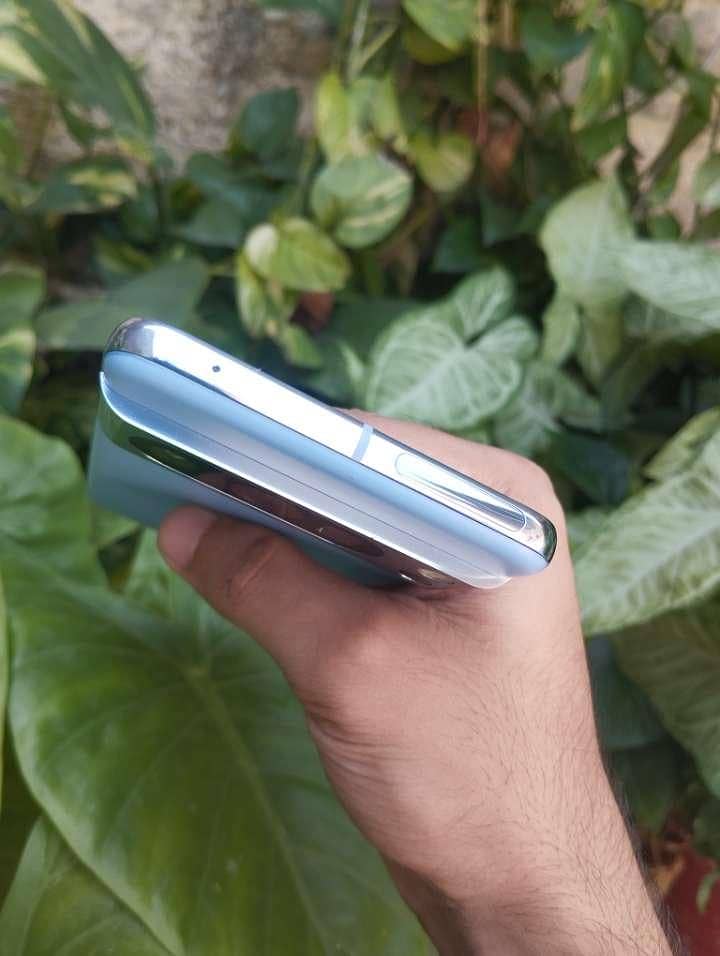 Google Pixel 8 Pro 7