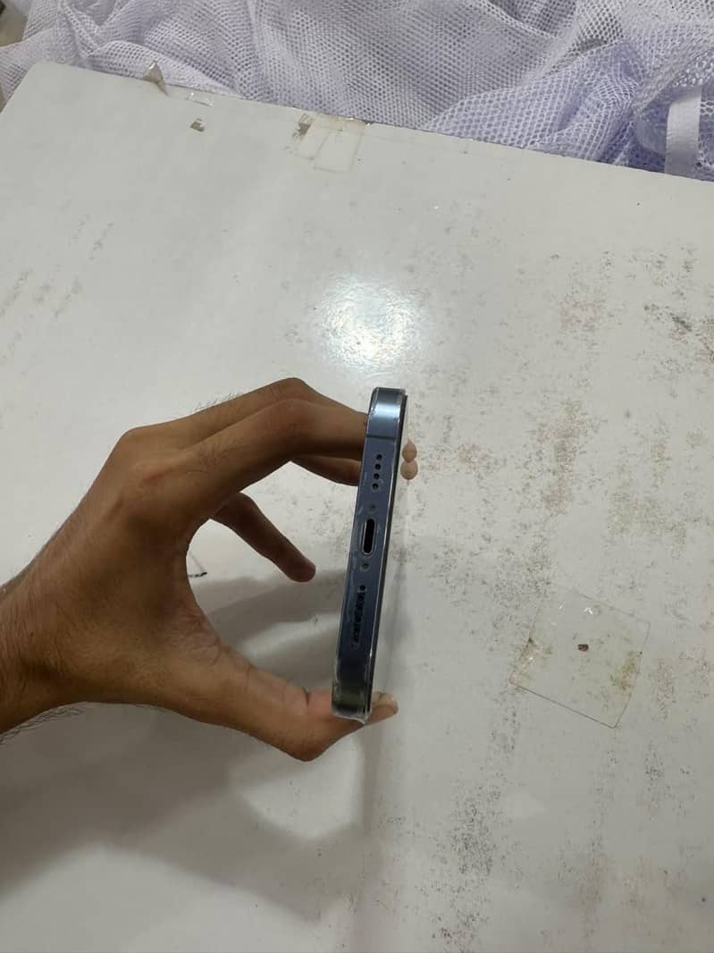Apple iPhone 13 Pro Max 1