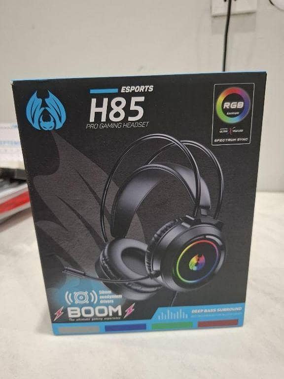 Rgb H82 Wired RGB Gaming Headset with Microphone, 3.5mm Audio Jack, USB Connection, LED Backlight, Noise-Cancelling Mic, and Comfortable Ear Cushions for Enhanced Gaming Experience on PC