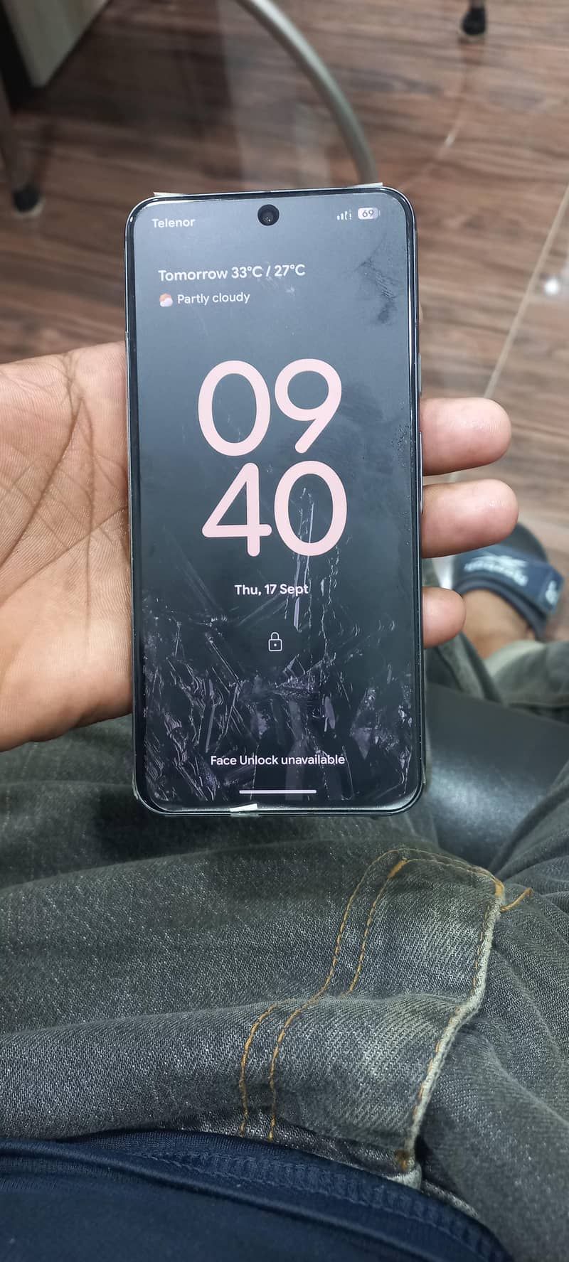 Google Pixel 8 3
