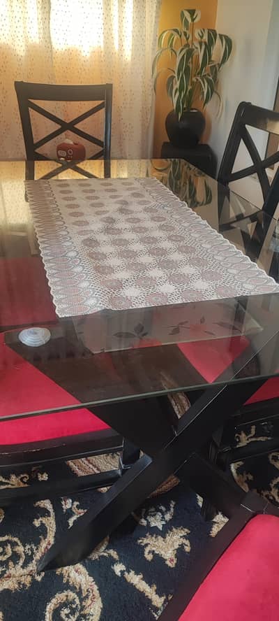 Dinning table for sale