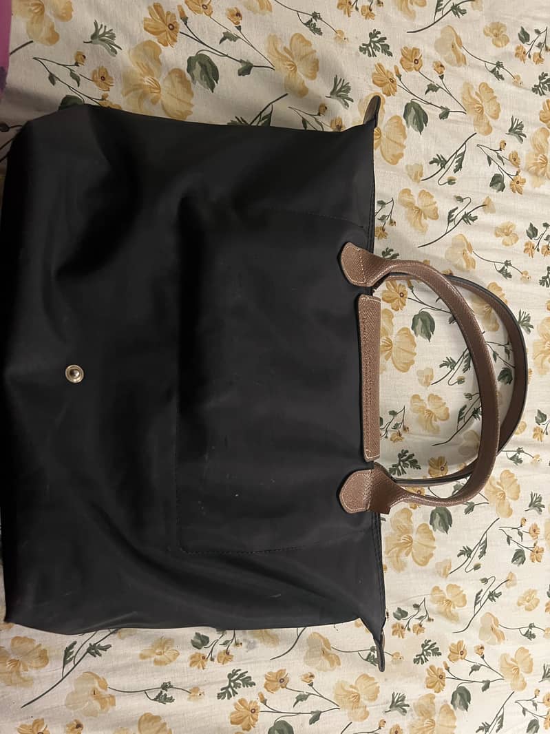 LongChamp Black Large 1