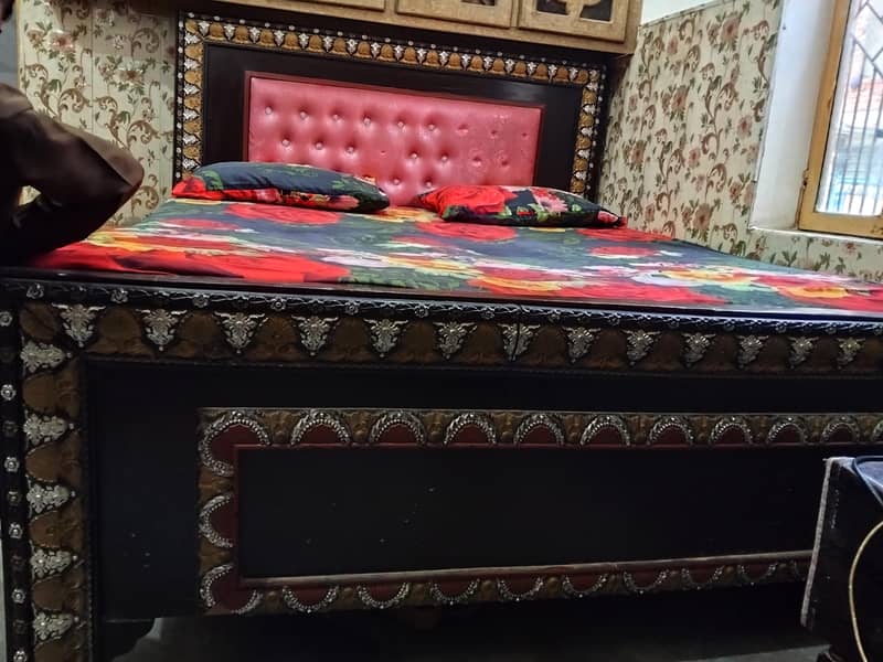 bed + almari 1