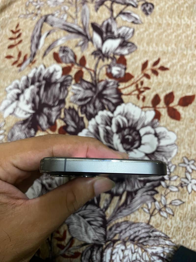 Apple iPhone 12 Pro 4