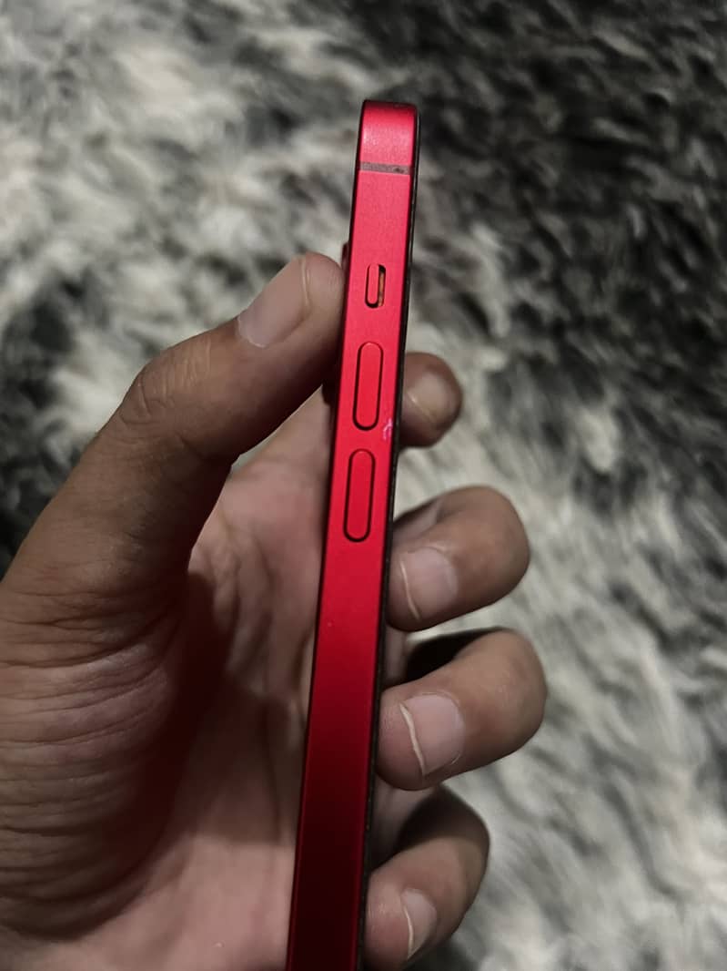 Apple iPhone 14 3
