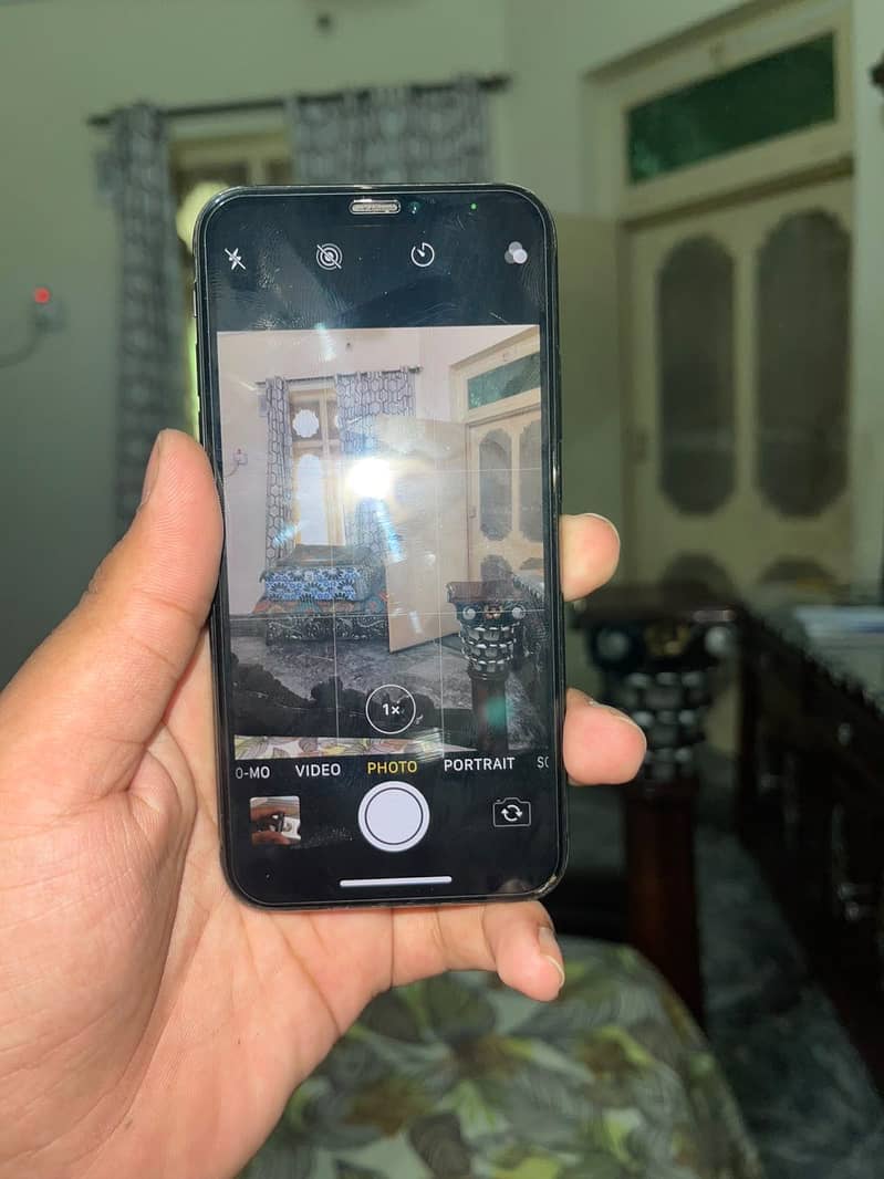 Apple iPhone X 6