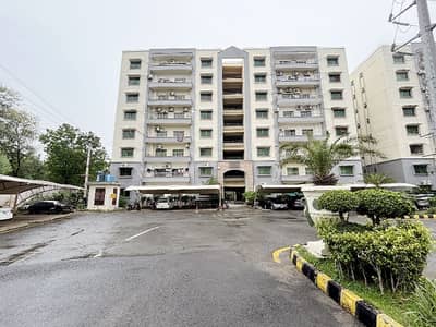 Prime Location Askari 11 - Sector B Apartments Flat Sized 10 Marla For sale