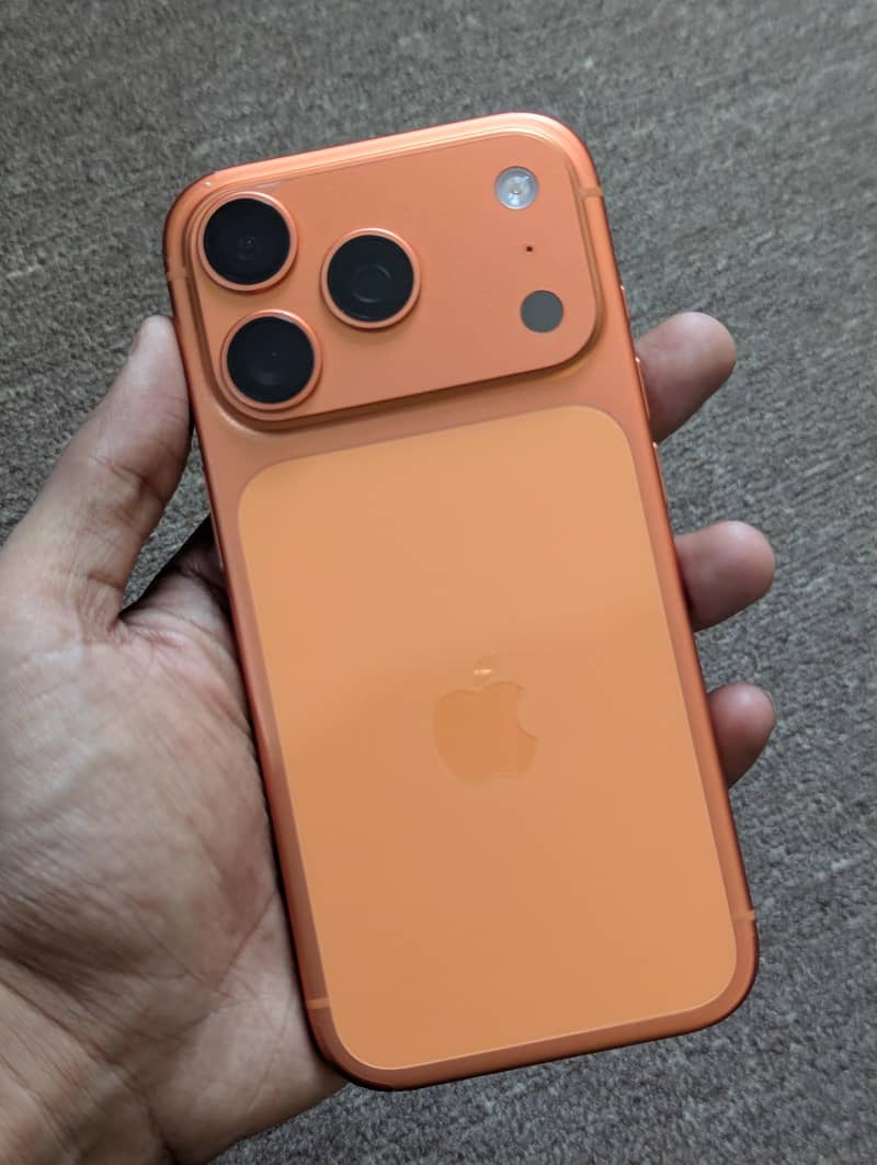 Apple iPhone 17 Pro 4