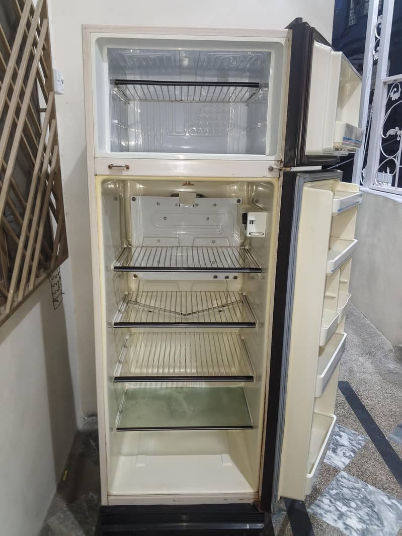 Dawlance Fridge 1