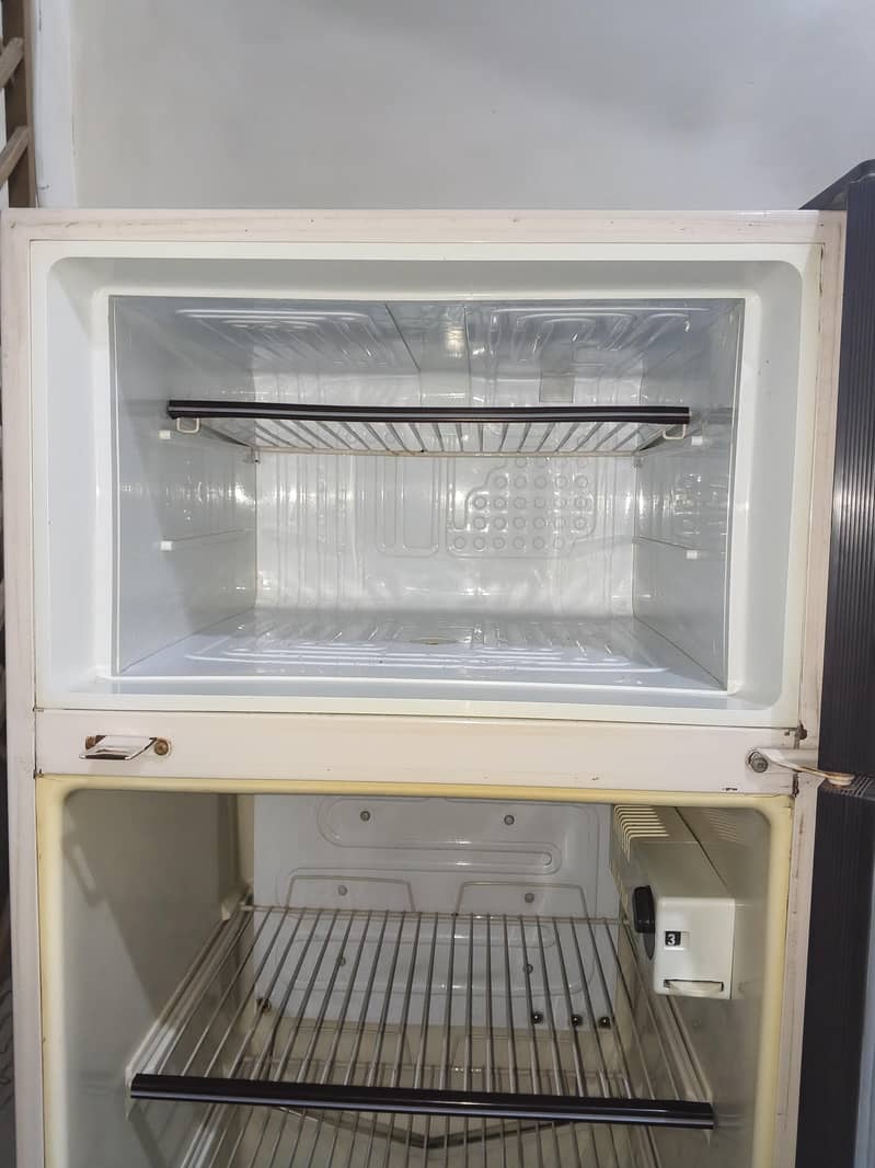 Dawlance Fridge 4