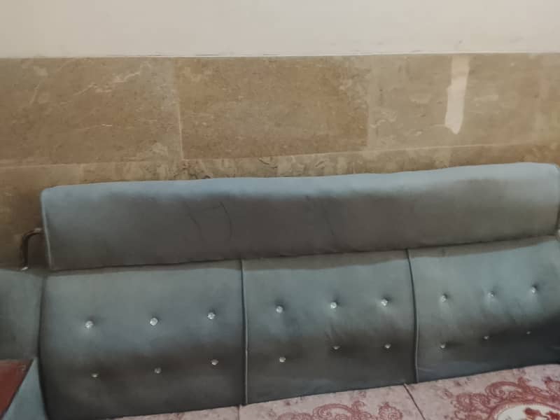 Sofa set 0