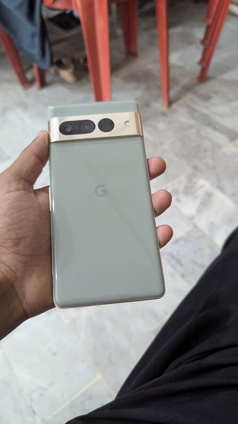 Google Pixel 7 Pro 2