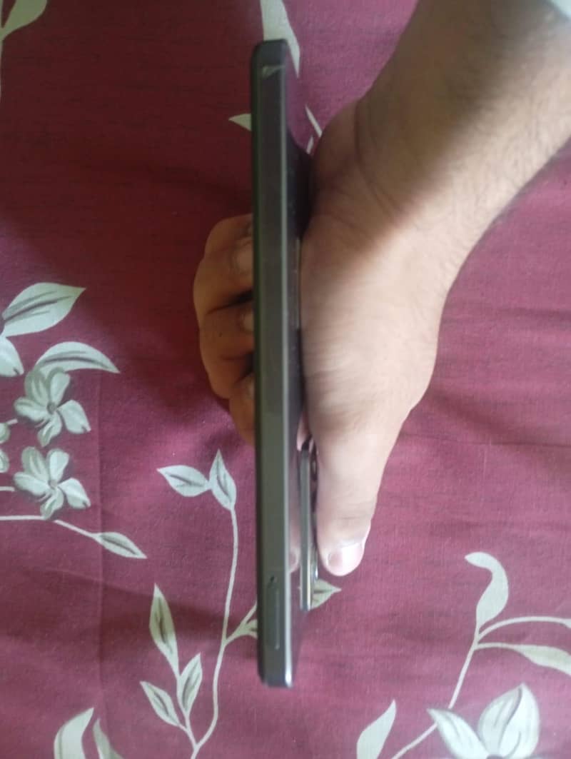 Realme C75 4