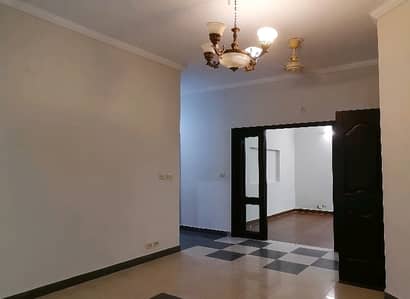 Highly-Desirable 10 Marla House Available In Askari 11 - Sector B