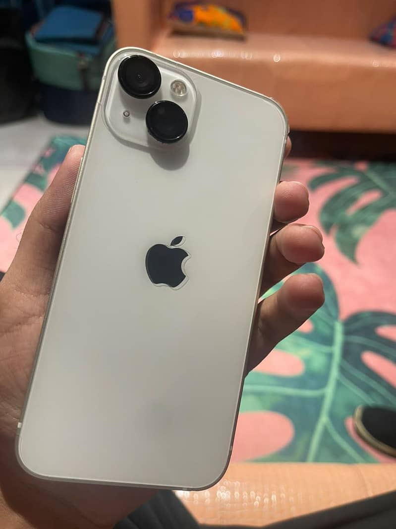 Apple iPhone 13 6