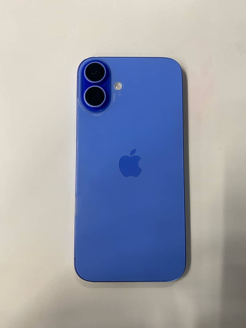 Apple iPhone 16 Plus 4