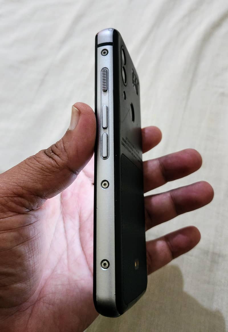 Cat S62 2