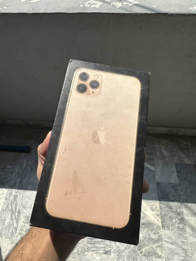 Apple iPhone 11 Pro Max 6