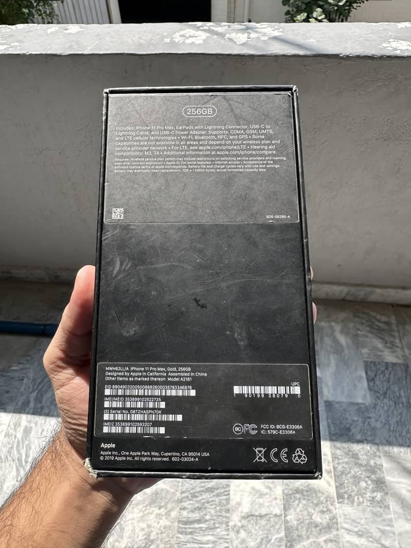Apple iPhone 11 Pro Max 8
