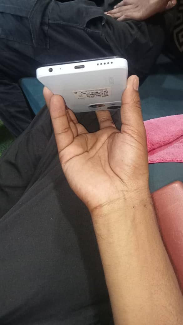 Itel   mubail 2