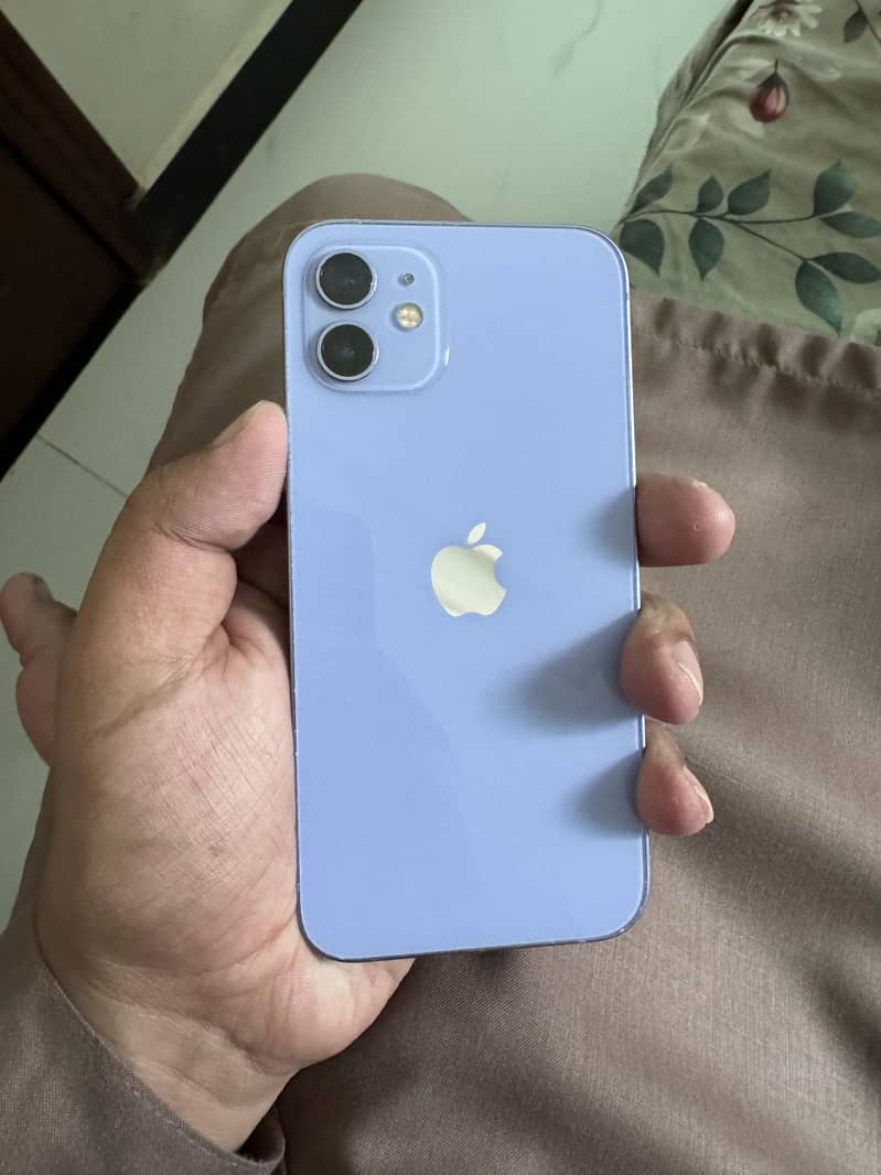 Apple iPhone 12 2