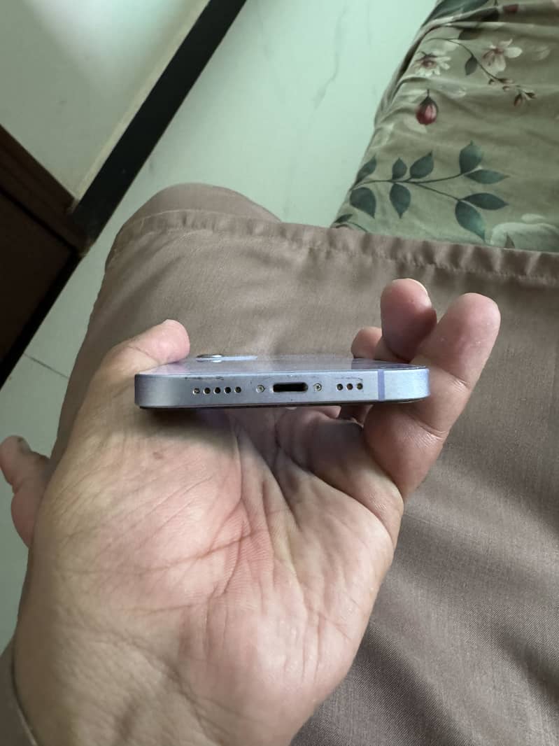 Apple iPhone 12 5