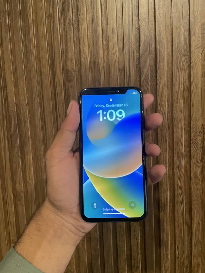 Apple iPhone X 6
