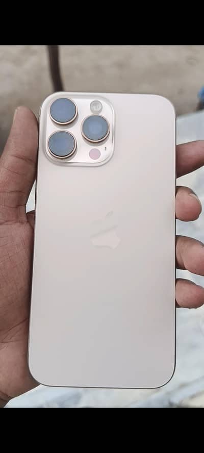 Apple iPhone 16 Pro Max