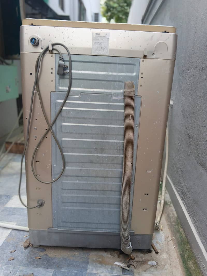 Haier Automatic washing machine 1