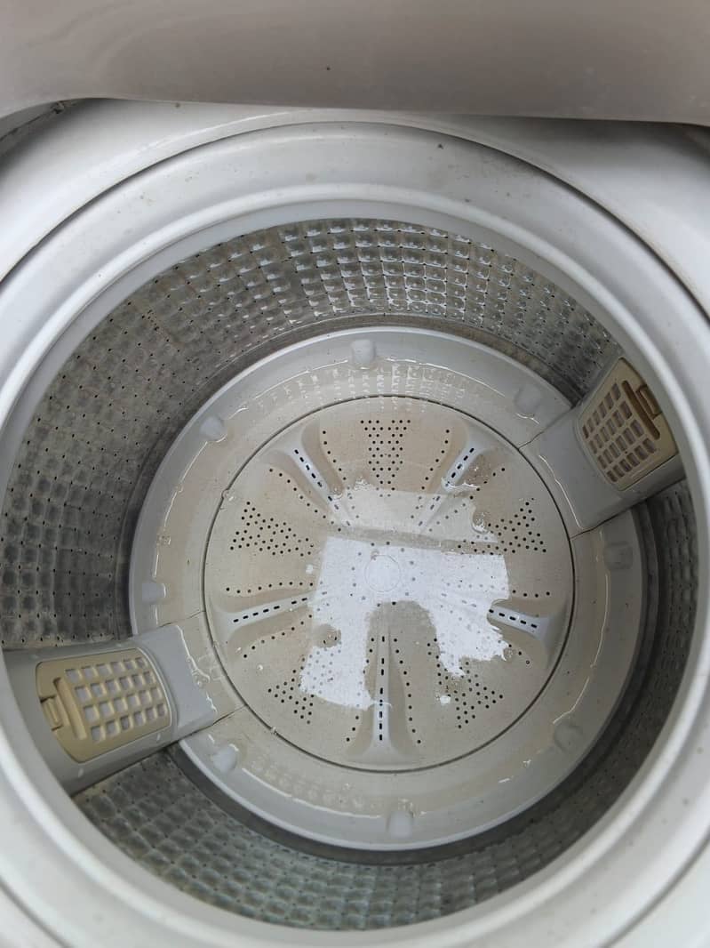 Haier Automatic washing machine 4