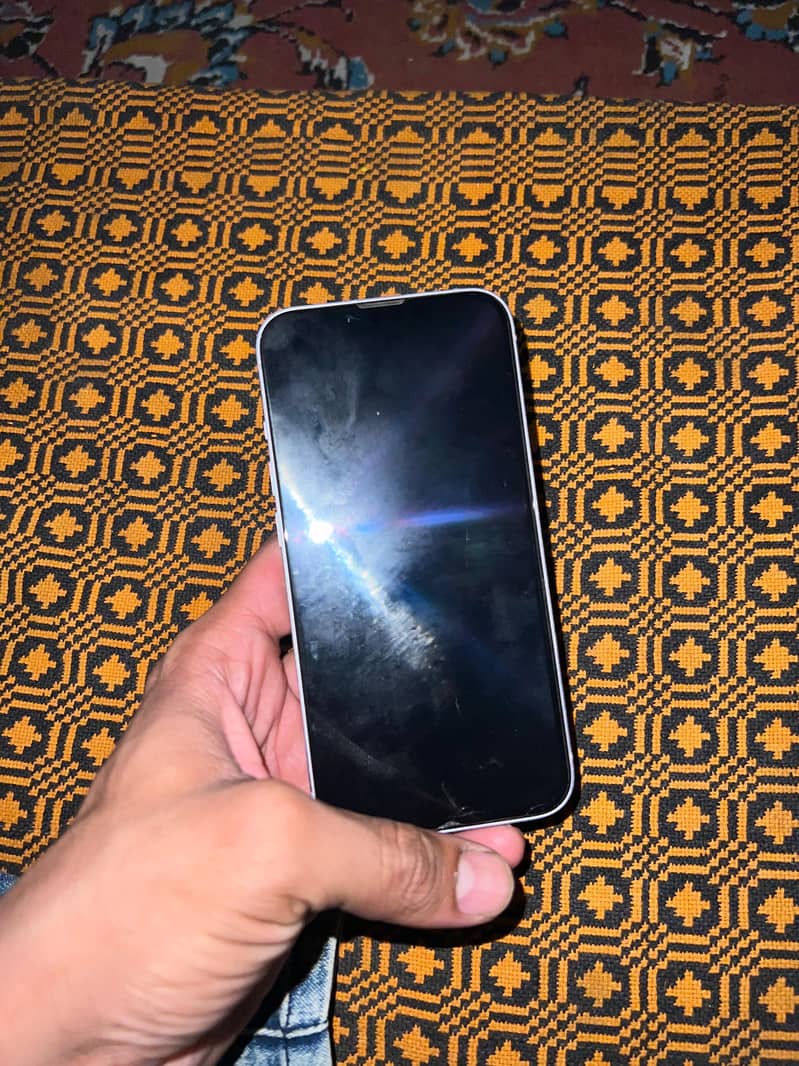Apple iPhone 14 3