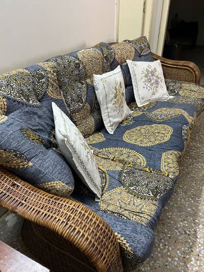 Selling Complete Sofa Set + Table in Cane Wood